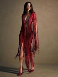 Anewsta Röd, böljande, ljus, djup V-ringad bandageklänning, begränsad upplaga av julmode, elegant, kurvomslutande, smal passform och exklusiv klänning