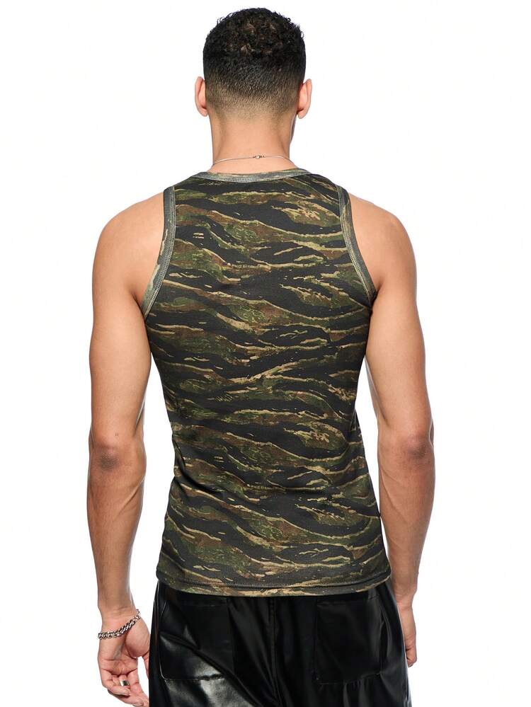 Men Streetwear-Inspired Slim Fit Tank Top In Camo Printed
