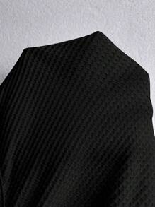 Flirla Bộ đồ hai mảnh bó sát một bên vai màu trơn có họa tiết cỡ lớn và quần short thường ngày mùa hè - màu đen - Xem 7