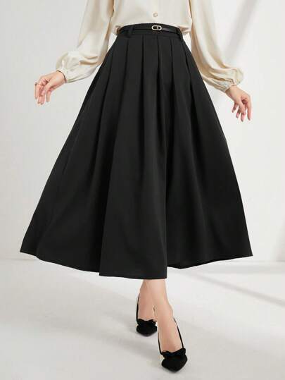 Modelyn 高腰百褶裙配腰带，适合女性秋季穿着。