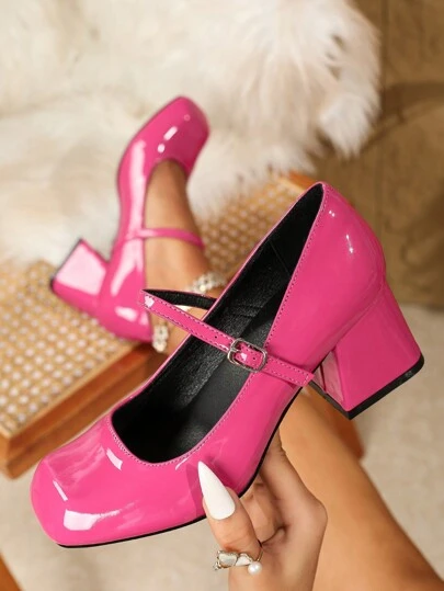 2025年秋冬小码女士玛丽珍鞋粗高跟皮革方头红色酒红色高跟鞋，优雅