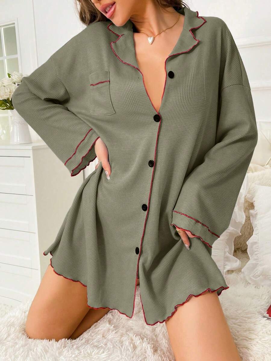 女士撞色滚边家居休闲连衣裙，前开襟纽扣设计，舒适保暖，适合秋冬季节，宽松睡裙