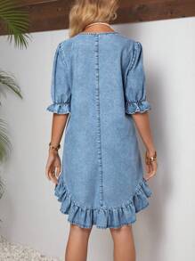 SHEIN LUNE Vestido sencillo de mezclilla para damas con escote redondo con volantes - Lavado ligero - Ver 2