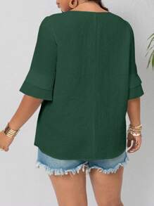 Calvaya Plus Size Cổ Chữ V Thắt Eo Ruffle Viền Áo Sơ Mi Xuân/Hè Thường Ngày Hàng Ngày - Màu xanh lá cây đậm - Xem 2