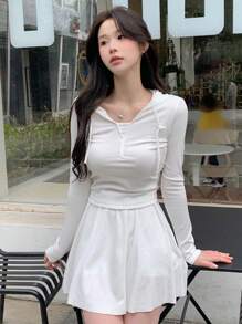 DAZY Ensemble deux-pièces casual athlétique pour femmes, Top à capuche manches longues et jupe couleur unie pour le printemps et l'été, vêtements d'automne - Gris - Voir 3