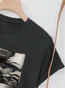 SHEIN 夏季短袖圆领图案印花 T 恤图案 T 恤女式上衣 - 黑色 - 查看 5