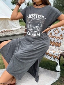 SHEIN Holidaya 加大尺碼女士夏季休閒t恤裙,印有字母印花,圓領和側開短袖 - 深灰色 - 查看 5