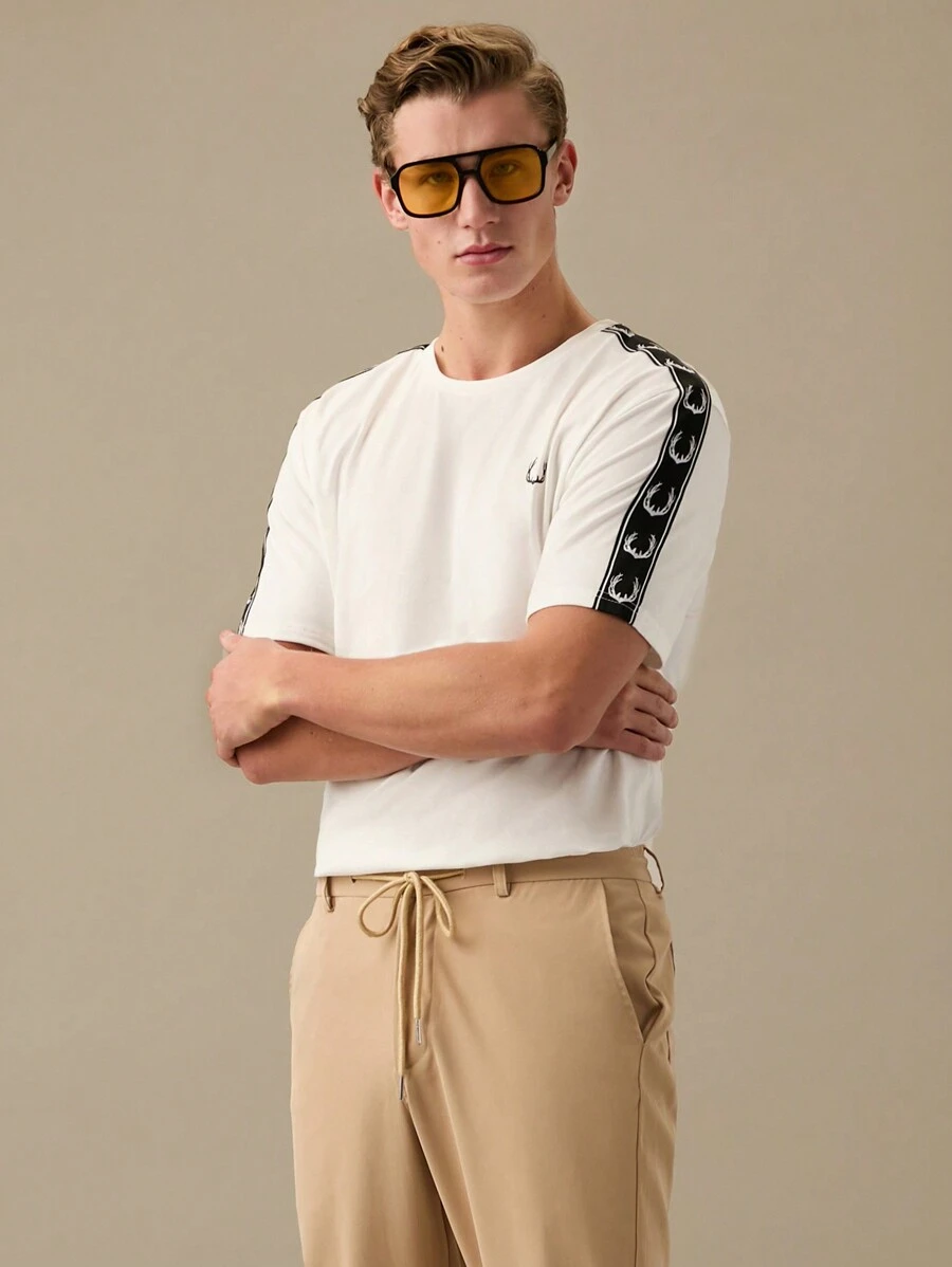 Manfinity VCAY Men Cotton Graphic Tape Side Tee,Back To School - White - View 1