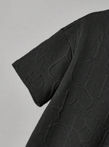 SHEIN 2件套休闲街头风拼接V领短袖T恤和直筒针织裤套装，适合青少年男孩 - 黑色 - 查看 5