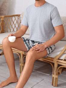 Manfinity Underwear&Sleepwear Basics Conjunto De Ropa De Verano Para Hombres Con Estilo De Shorts Y Camiseta De Manga Corta Para Estar En Casa