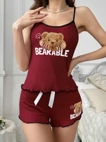 Conjunto de pijama con top tipo camiseta y pantalones cortos con estampado de letra de oso, borde de contraste y volantes