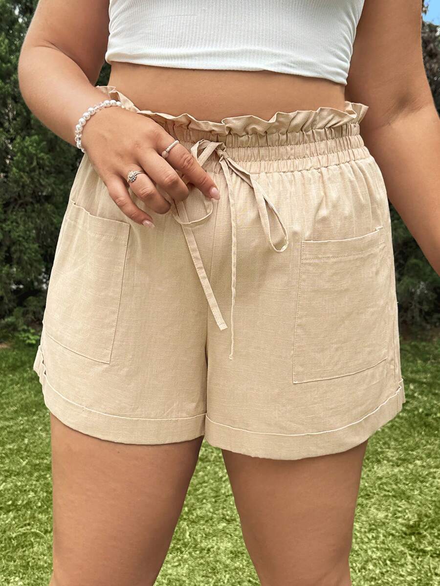 SHEIN EZwear Women Plus Size Ruffle Waist Solid Color Shorts