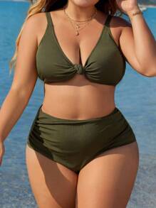 SHEIN Swim Curve Summer Beach Plus Size Solid Color Ruched Bra & Bikini Set Bottom Beach Two-Piece Bikini Set