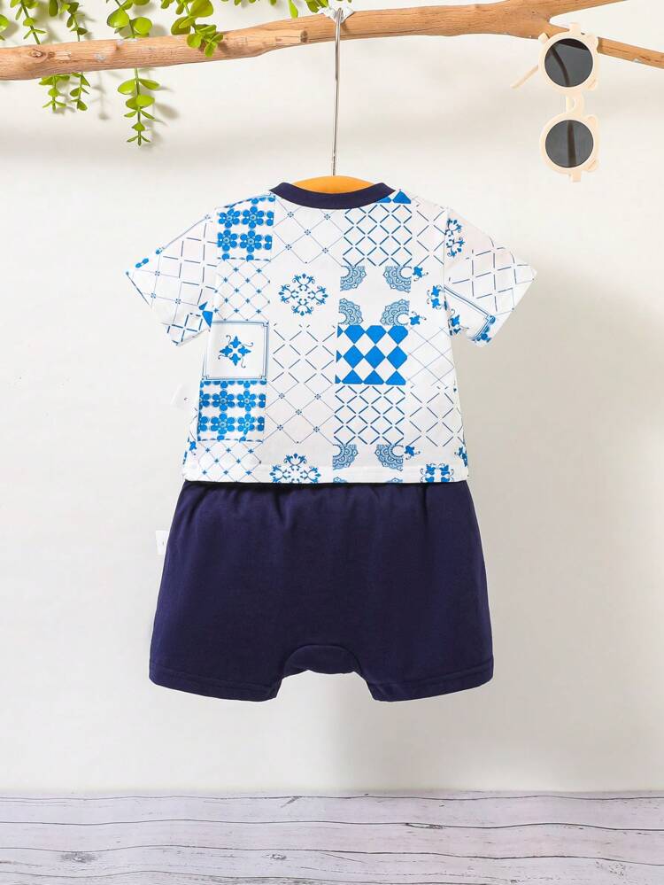 Newborn Baby Boy Baby Girl Leisure Knitted Soft Geometric Pattern Color Block Short Sleeve Top And Solid Color Shorts Set With Elastic Waistband, Suitable For Summer