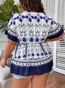 SHEIN CURVE+ Camicia taglie forti con stampa floreale, scollo a V e cintura con coulisse alla vita - Multicolore - Visualizzare 2