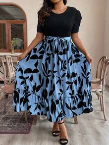 SHEIN LUNE Vestido Casual De Talla Grande Con Estampado De Plantas Y Parches, Cuello Redondo Y Manga Corta - Negro - Ver 4