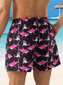 Manfinity Shorts de playa con cordón de cintura, estampado gráfico de tiburón, para hombre, para vacaciones