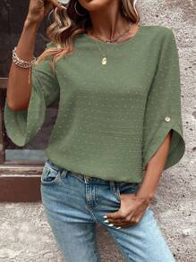 EMERY ROSE Women's Holiday Asymmetrical Sleeve Textured Shirt - Green - View 5