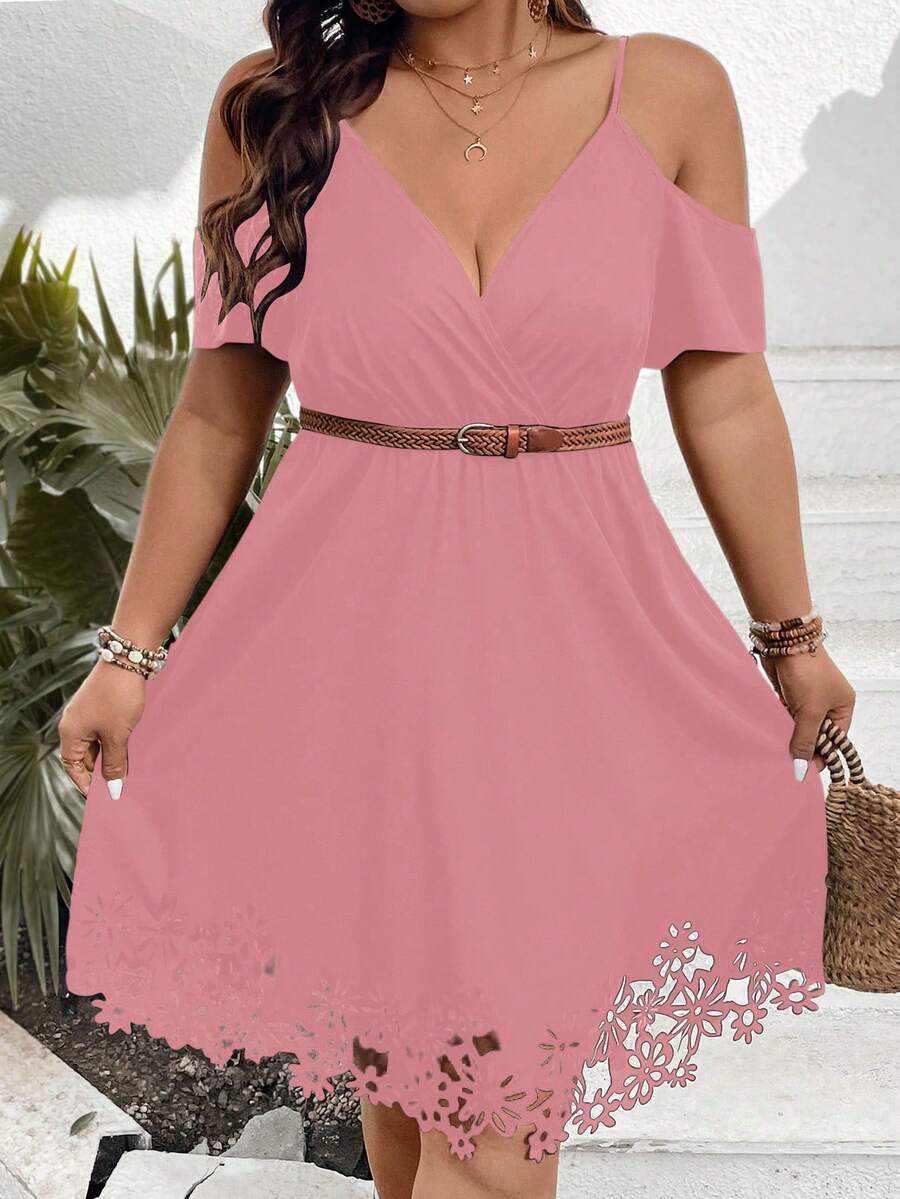 SHEIN Privé Plus Size Women's Summer Solid Color Open Shoulder Short