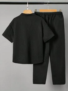SHEIN 2件套休闲街头风拼接V领短袖T恤和直筒针织裤套装，适合青少年男孩 - 黑色 - 查看 2