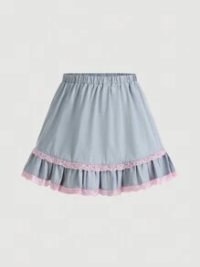 SHEIN MOD 夏季款式套裝，包括有彈性腰圍A字型喇叭褶裙和細肩帶上衣，帶有蕾絲花朵補丁和胸前褶紋擺。