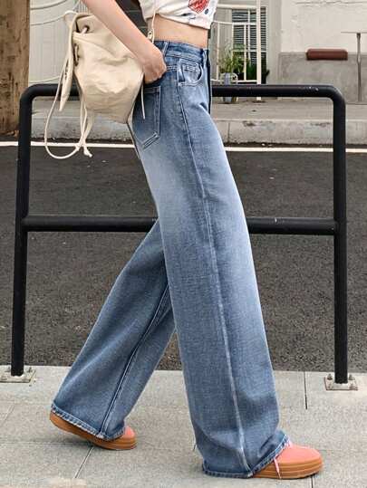 FRIFUL Women Straight-Legged Casual Jeans With Pockets