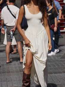 SHEIN ICON 女士無袖A字裙，圓領設計和收集腰帶，適合休閒外出 - 白色 - 查看 1