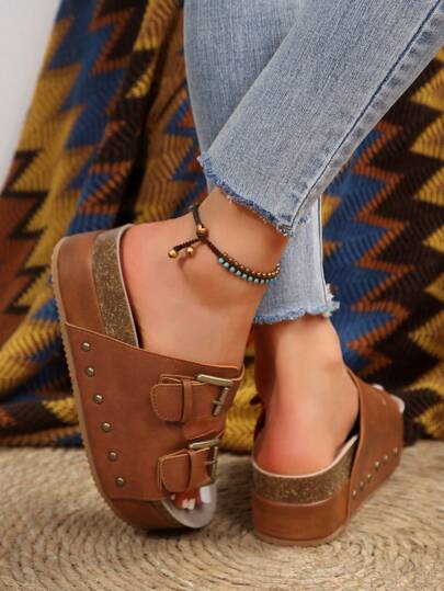 跨境大尺碼夏季多層底釘釦帶開口厚底女士涼鞋