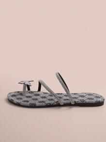 夏秋新款白色圓頭女士蝴蝶鑽拖鞋，時尚柔軟底平底涼鞋，法式沙灘拖鞋，蝴蝶鑽裝飾腳趾分隔器 - 淺灰色 - 查看 3