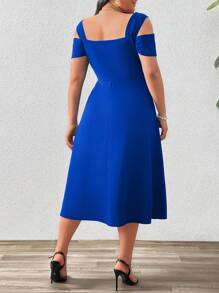 SHEIN Privé Lãng Mạn Plus Size Nữ Khoét Hở Cổ Điển Lệch Vai Cổ Chữ V Viền Ô Hình Chữ A Có Eo Phù Hợp Cho Buổi Hẹn hò Lãng Mạn, Tiệc Tối Và Du Lịch Mùa Xuân. - Xanh đậm - Xem 2