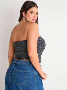 SHEIN BASICS Women's Plus Size High Elastic Striped Knitted Strapless Top With Chest Pads