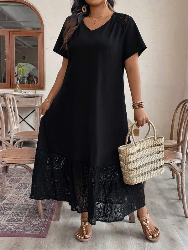 SHEIN Clasi Große Größen Maxi Kleid mit Spitzen Einsätzen für Damen, V-Ausschnitt, Kurzarm, Damen Outfit