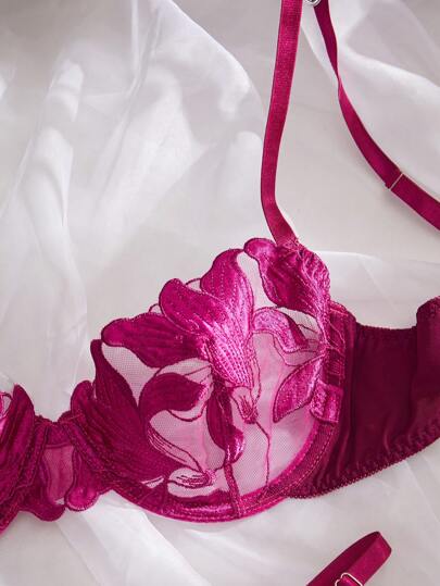 Esselle Women Verleidelijke Geborduurde Flower Underwear Set, Pieces Underwire BH Slipje Lingerie Set view 3