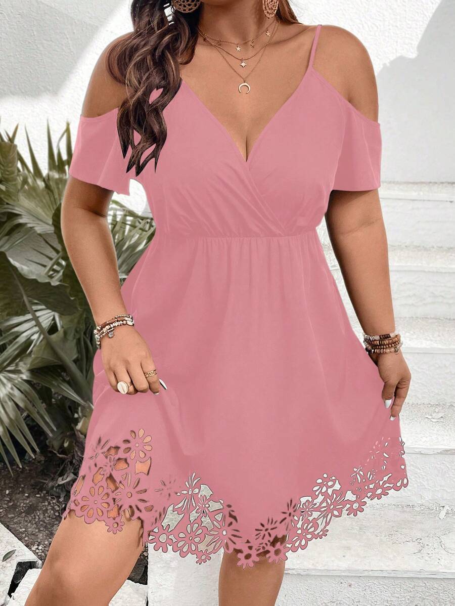 SHEIN Privé Plus Size Women's Summer Solid Color Open Shoulder Short