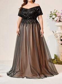 SHEIN Belle 加大码黑色蕾丝拼接透视网眼风格婚礼露肩优雅晚宴礼服舞会婚礼宾客礼服，适合毕业派对礼服 - 黑色 - 查看 1