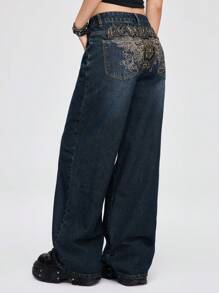 ROMWE Grunge Punk Wings & Skull Embroidered Loose Wide-Leg Boy Friend Jeans For Women - Dark Wash - View 4