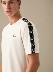 Manfinity VCAY Men Cotton Graphic Tape Side Tee,Back To School - White - View 2