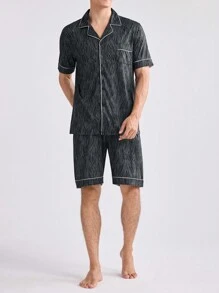 Conjunto de ropa de hogar para hombre con camiseta estampada completa con ribete de contraste y pantalon corto
