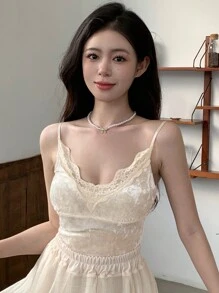 DAZY Women Solid Color Lace Splice Casual Daily Simple And Pure Camisole