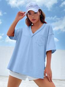SHEIN EZwear Camiseta de punto de dama en azul cielo con cuello en V y bolsillo con lazo - Celeste - Ver 9