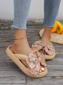 Chanclas de plástico antideslizantes con plataforma para las vacaciones de verano en la playa, sandalias simples y versátiles para mujeres con decoración DIY de lazo y estampados aleatorios - Caqui - Ver 3