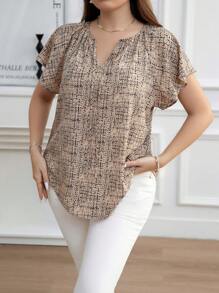 SHEIN PETITE CURVE Camisa casual de manga corta con cuello con cordones, volantes en las mangas y talla grande para usar en primavera y verano, ideal para el Día de Acción de Gracias