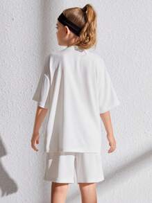 SHEIN Tween Girl Casual Letter Printed Dropped Shoulder T-Shirt And Shorts Sport Suit - White - View 2