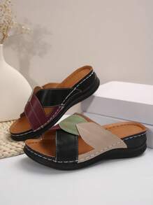 Sandały, najnowsze modne sandały damskie z wzorem liścia, sandały na grubym obcasie z zakrytą cholewką, sandały na grubym obcasie z krzyżującymi się paskami, wsuwane sandały codzienne, wzmocnione szwy, sandały na grubym obcasie na wakacje, letnie podróże, wakacje, swobodne, plażowe, wodoodporne, wytrzymałe, wygodne kapcie