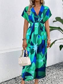 SHEIN LUNE Vestido largo suelto de manga murciélago con cuello en V y estampado de plantas para mujeres en estilo vacacional de verano (estampado aleatorio) - Verde - Ver 3
