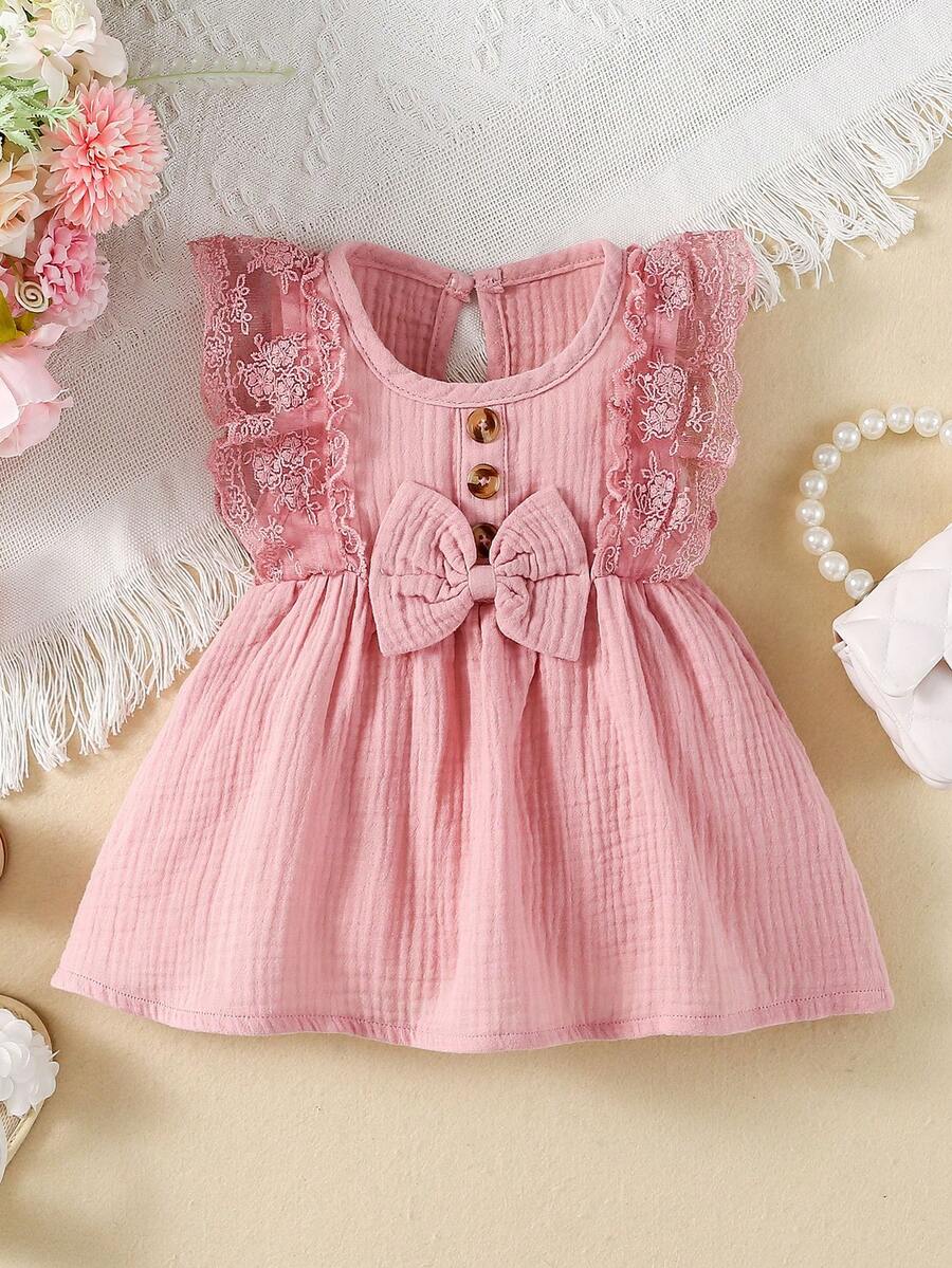 Vestido de bebê de verão com decote redondo e laço de renda em cores sólidas e decoração com laço - Rosa chiclete - Visão 1