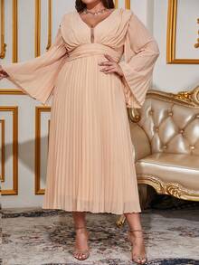 Plus Size Spring Simple Sweetheart Neck Ruched Flare Sleeve Dress - Apricot - View 3