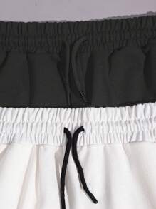 RueChic Simple Embroidery Black And White Drawstring Shorts Two-Piece Set - Multicolor - View 2