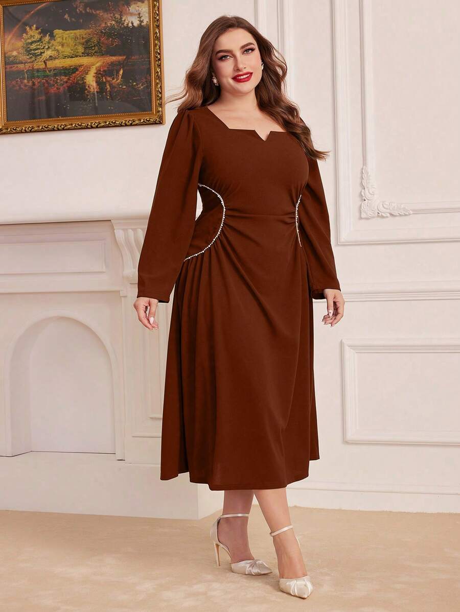 Modelyn Plus Size Đơn giản và thanh lịch Đầm cổ đính ngọc trai giả trang trí có viền eo - màu nâu - Xem 1