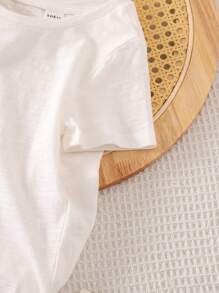 SHEIN LMoss Kids 年轻女孩针织纯色圆领休闲 T 恤搭配编织碎花印花细肩带连衣裙套装